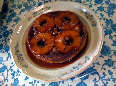 Pine upside down cake